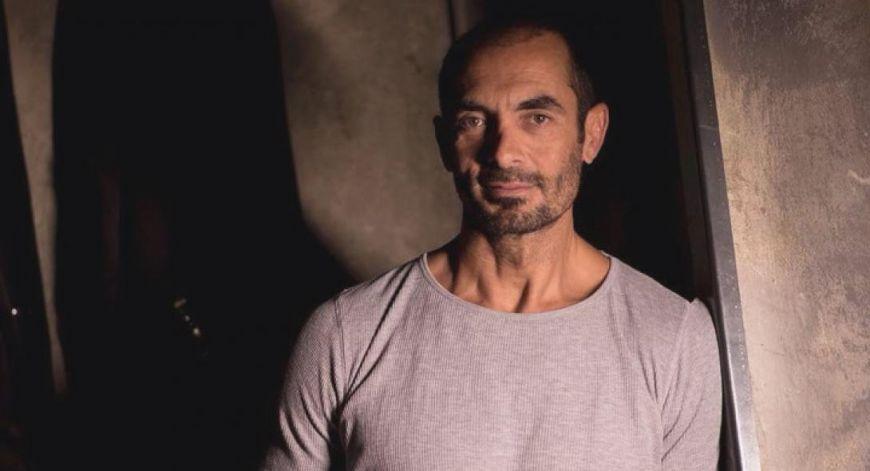 Ο Αλέκος Συσσοβίτης εισβάλει σε πασίγνωστη καθημερινή σειρας