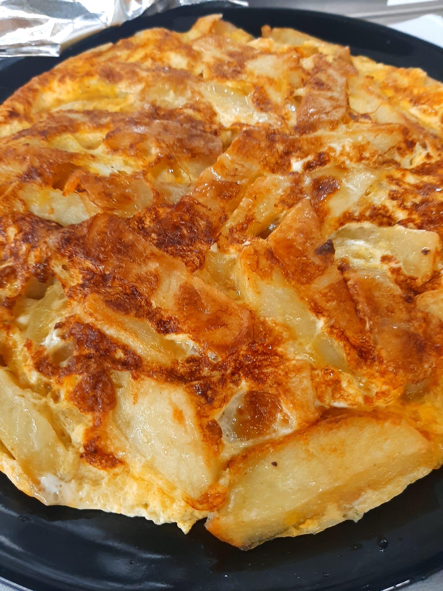 ομελέτα-με-πατάτες-και-τυριά-συνταγή- ομελέτα-με-πατάτες-και-τυριά-συνταγή-