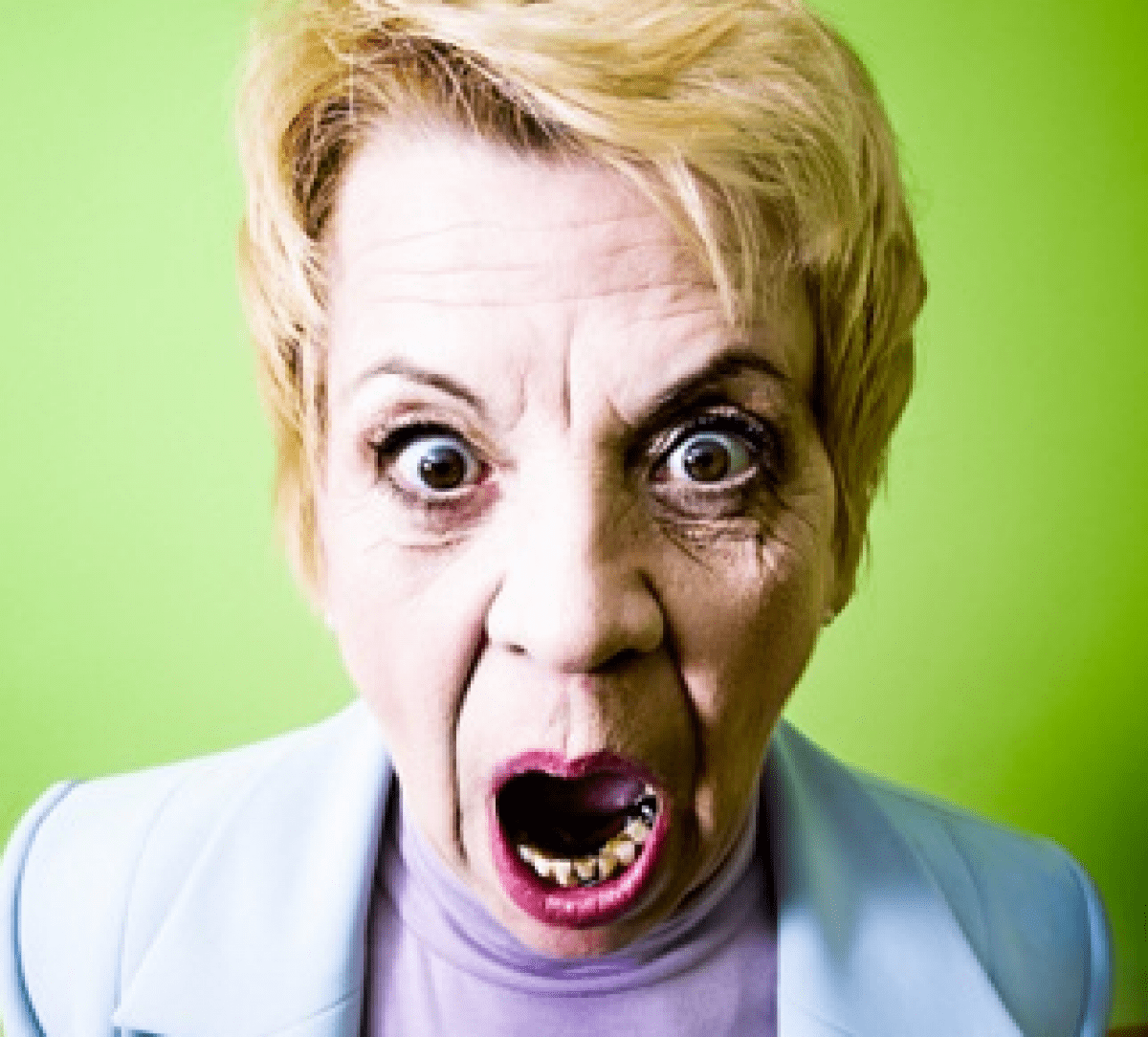 η-μαμά-μου-είναι-μυθομανής-