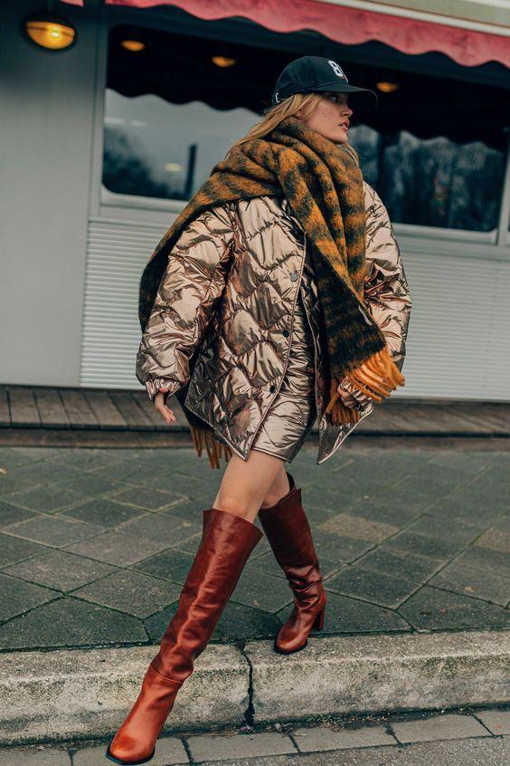 καπιτονέ-μπουφάν-με-καφέ μπότες-ιδέες-