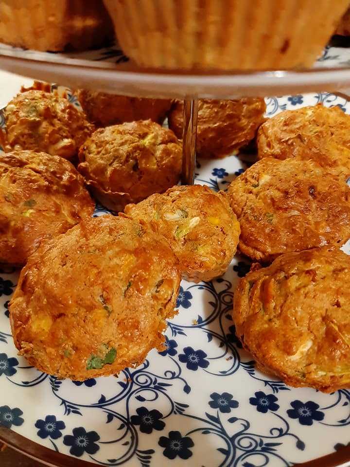 αλμυρά-μάφινς-με-λαχανικά-συνταγή-