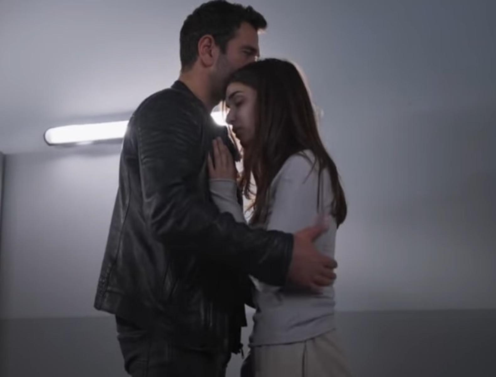 Η Γη της Ελιάς-Μαρίνα-Μάνος-