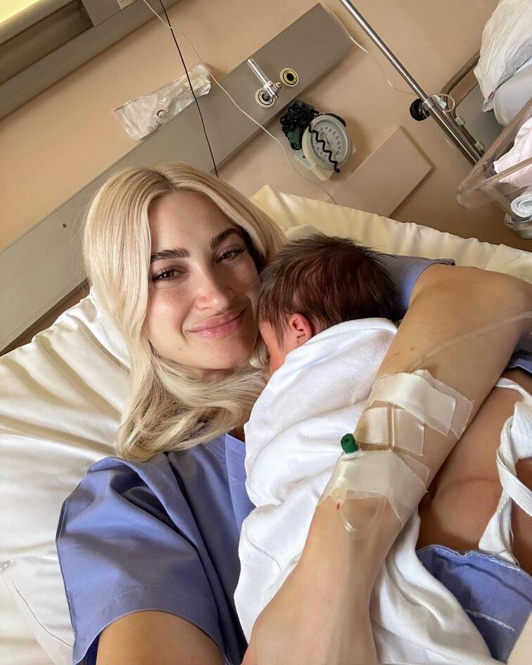 Ιωάννα Τούνη : Μας δείχνει τον 9 ημέρων γιο της – Χριστέ μου έχουν αλλάξει τα πάντα, περνάω μια φάση περίεργη