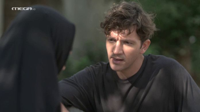 Μαύρο Ρόδο-Πέτρος-