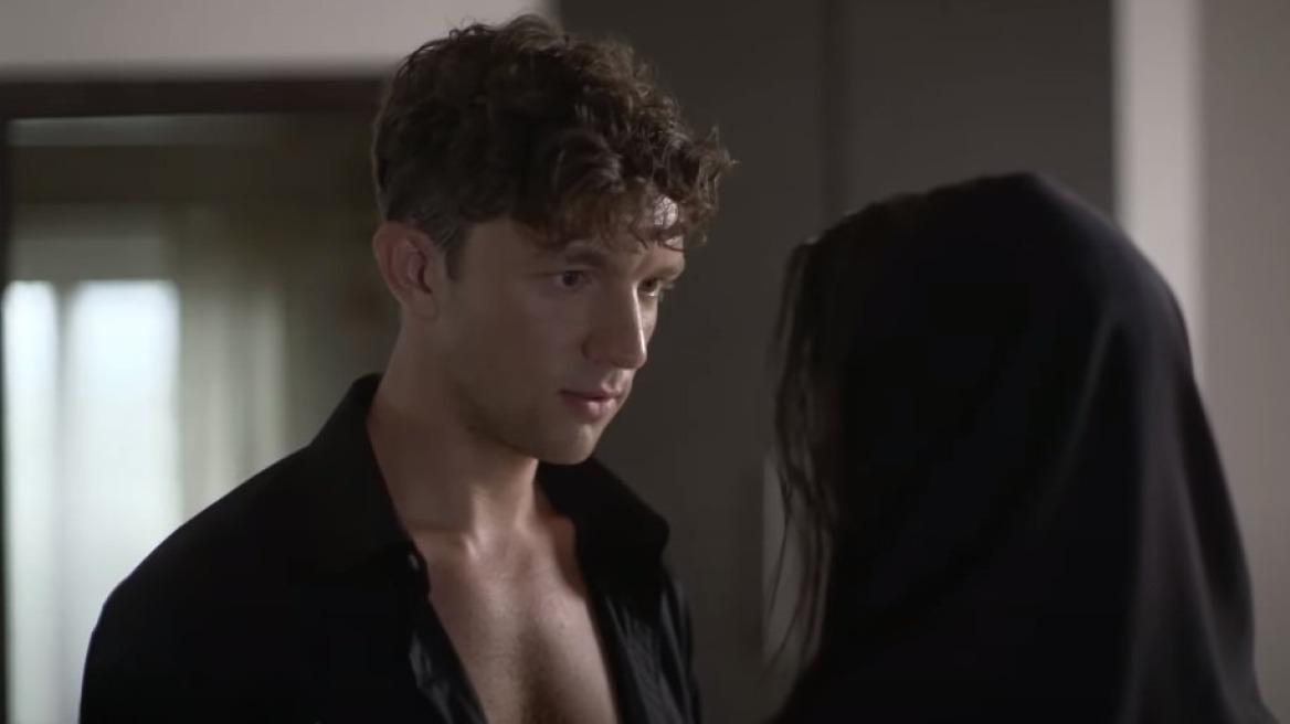 Μαύρο Ρόδο-Πέτρος-