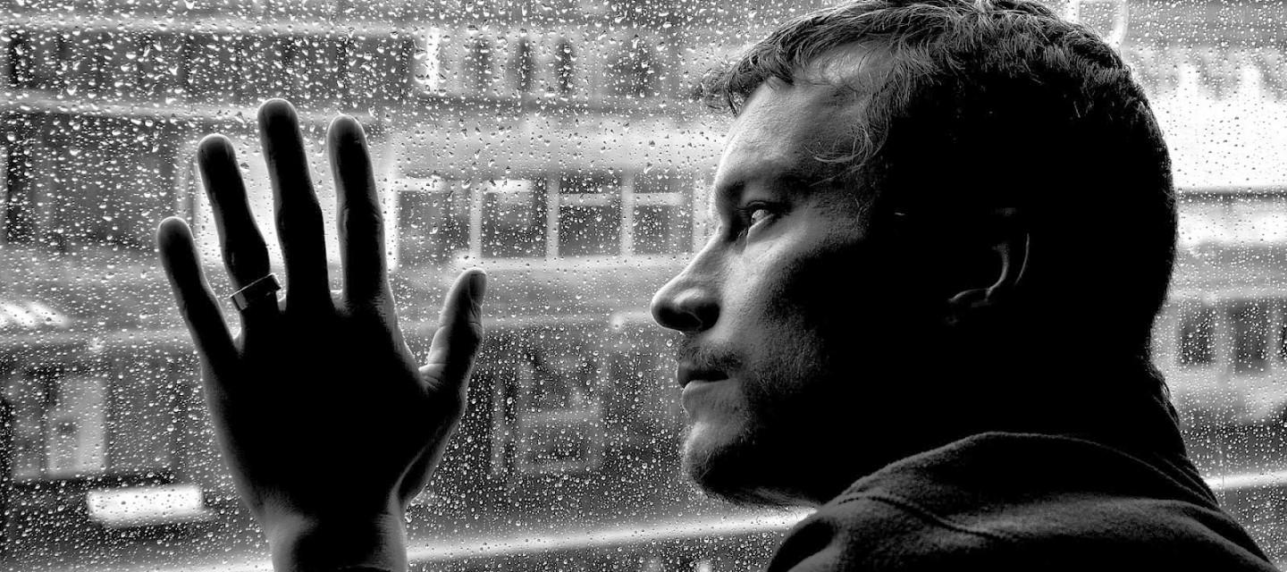 σε-κάποιους-η-ζωή-τα-δίνει-όλα-και-είναι-θλιμμένοι-