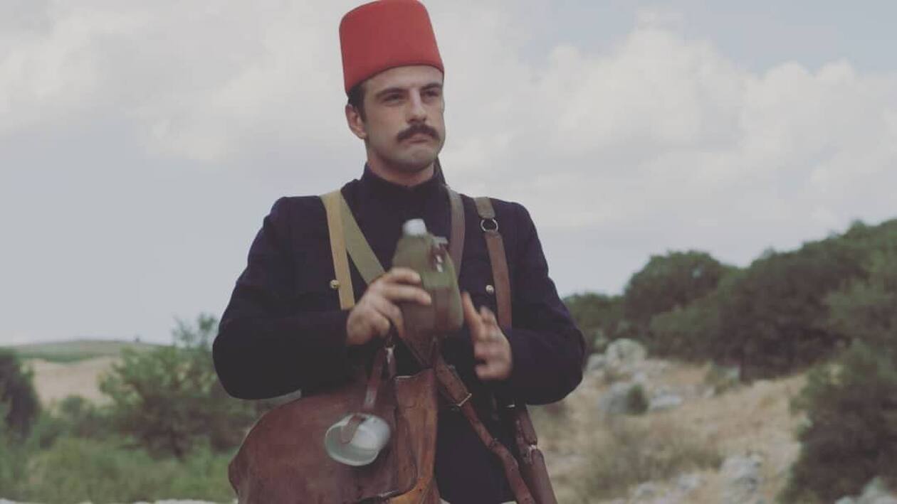 Μαύρο ρόδο – Μιχάλης Αρτεμισιάδης: Αυτός είναι ο δίδυμος αδερφός του ηθοποιού