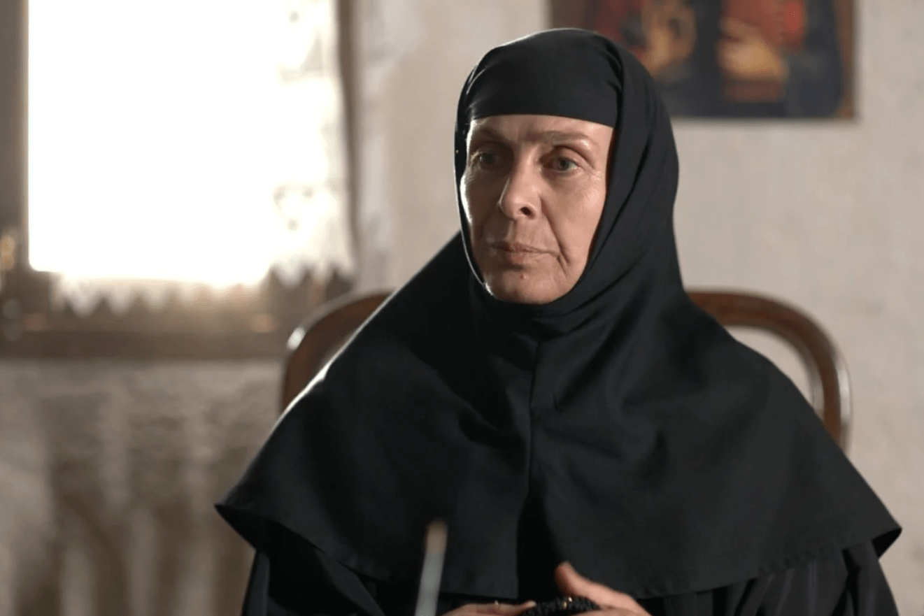 Μαύρο Ρόδο-Ηγουμένη-