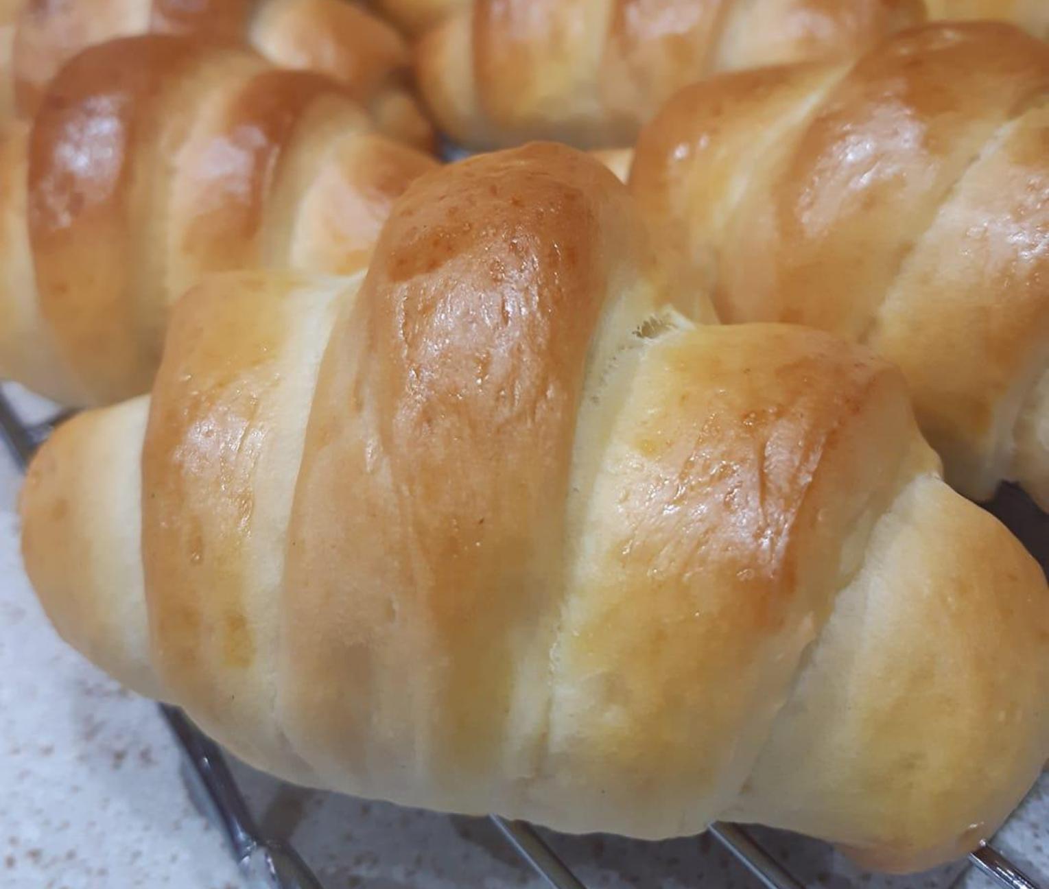 Σπιτικά κρουασάν βουτύρου με σοκολάτα