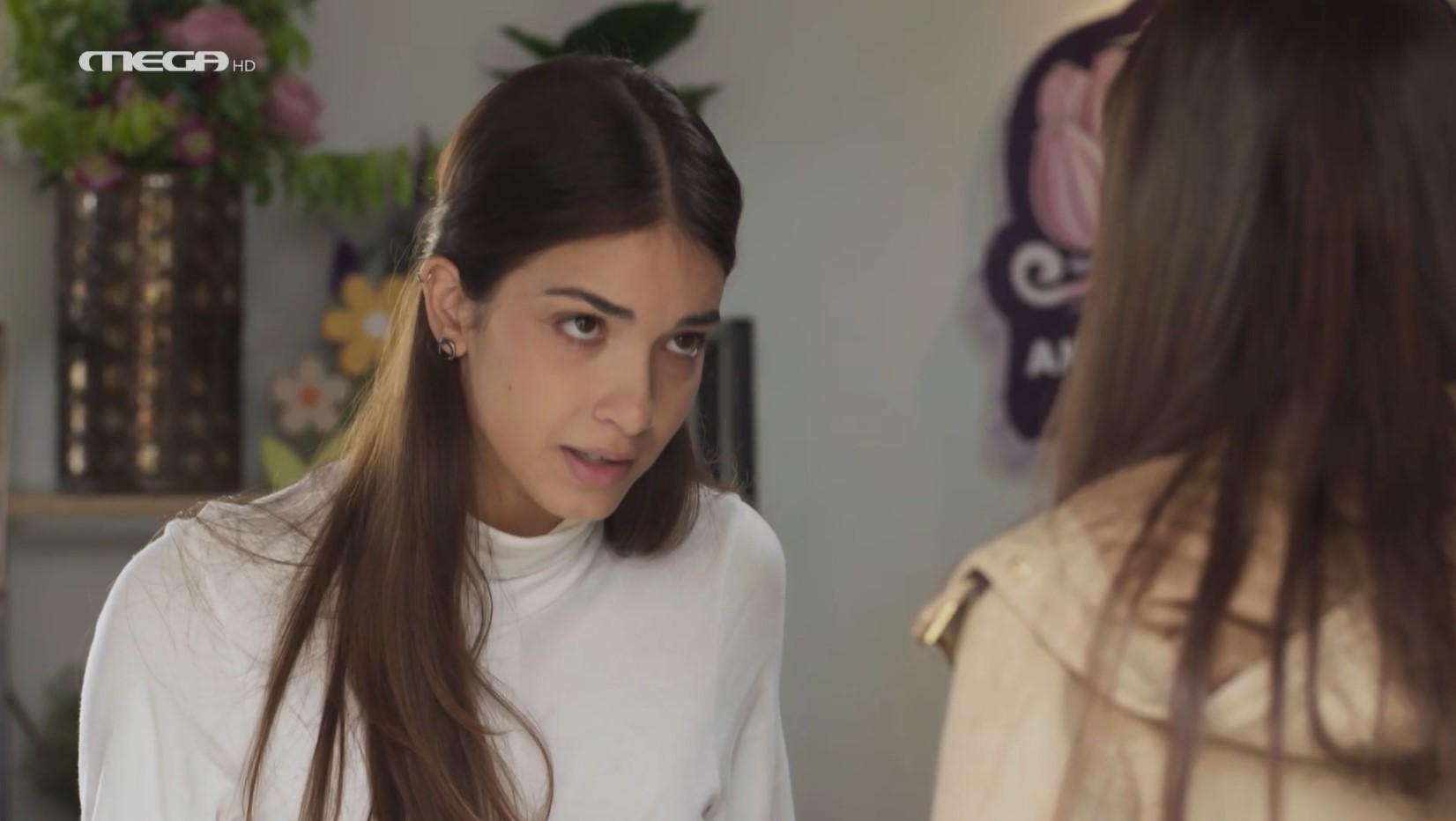 Η Γη της Ελιάς-Μαρίνα- Η Γη της Ελιάς-Μαρίνα-