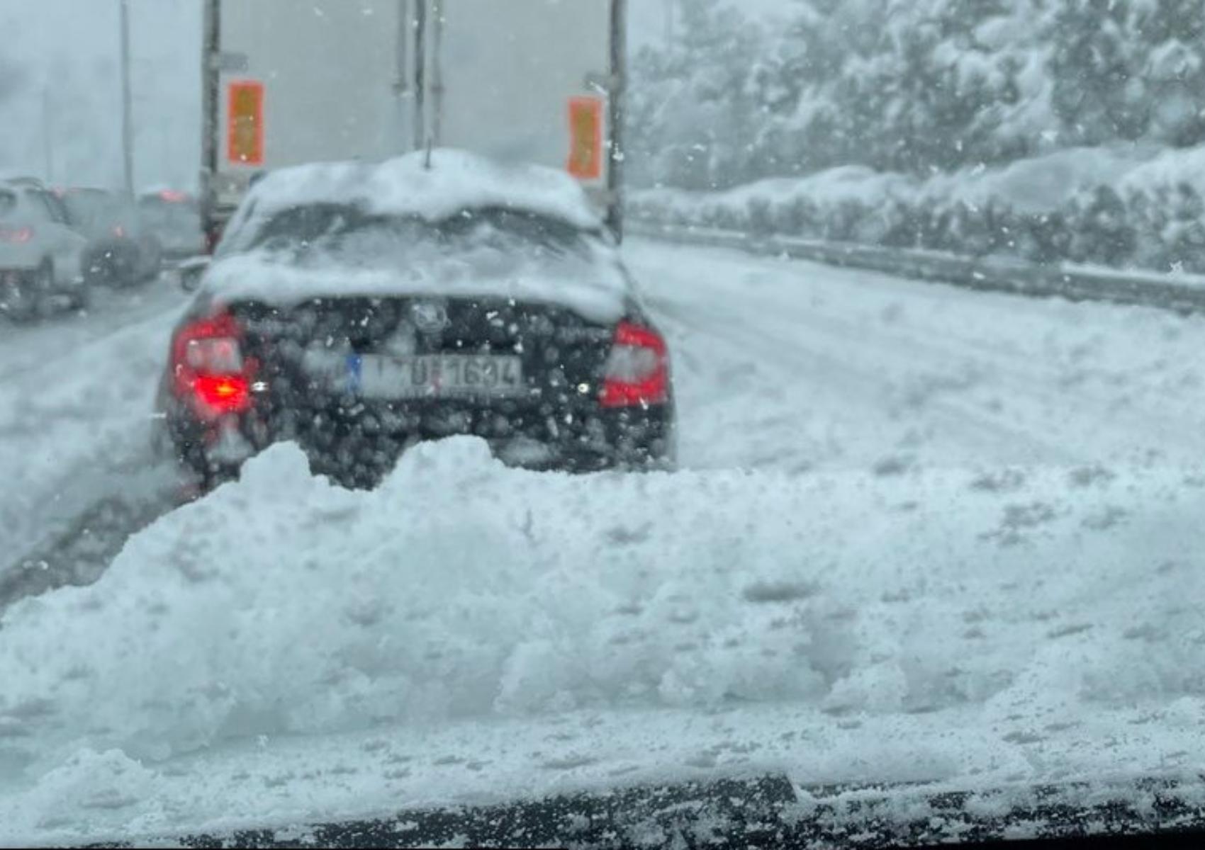 Καιρός :  Ξεκινά από τα δυτικά η κακοκαιρία και φέρνει χιόνια και ισχυρές καταιγίδες