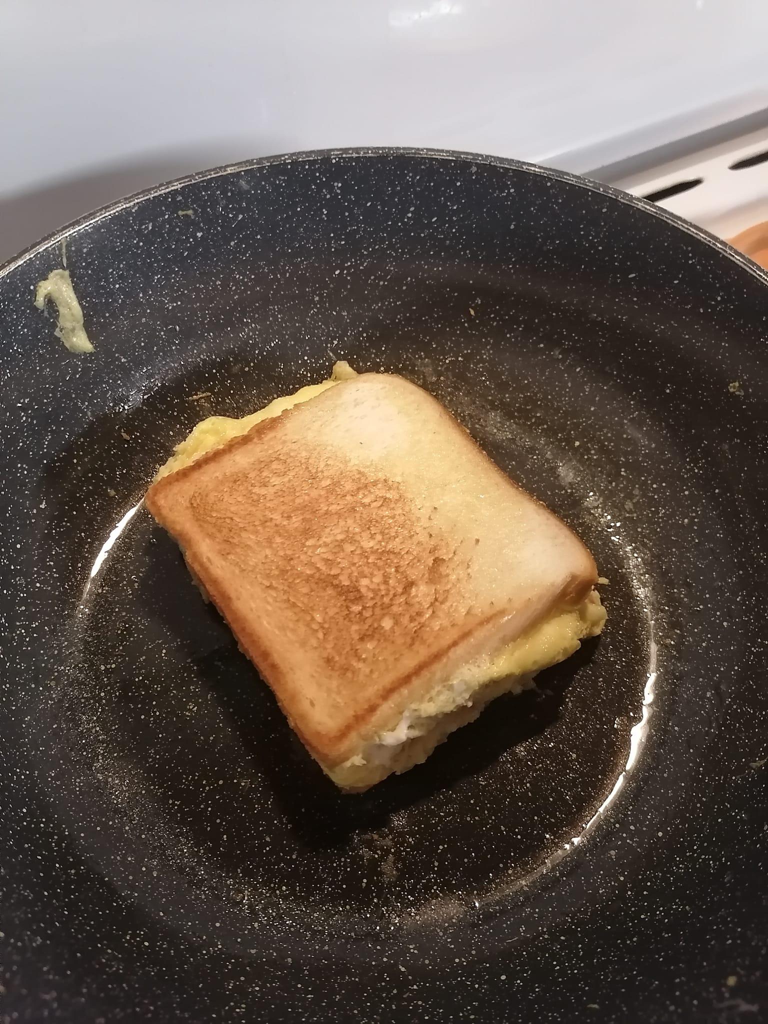 ομελέτα-τοστ-συνταγή-