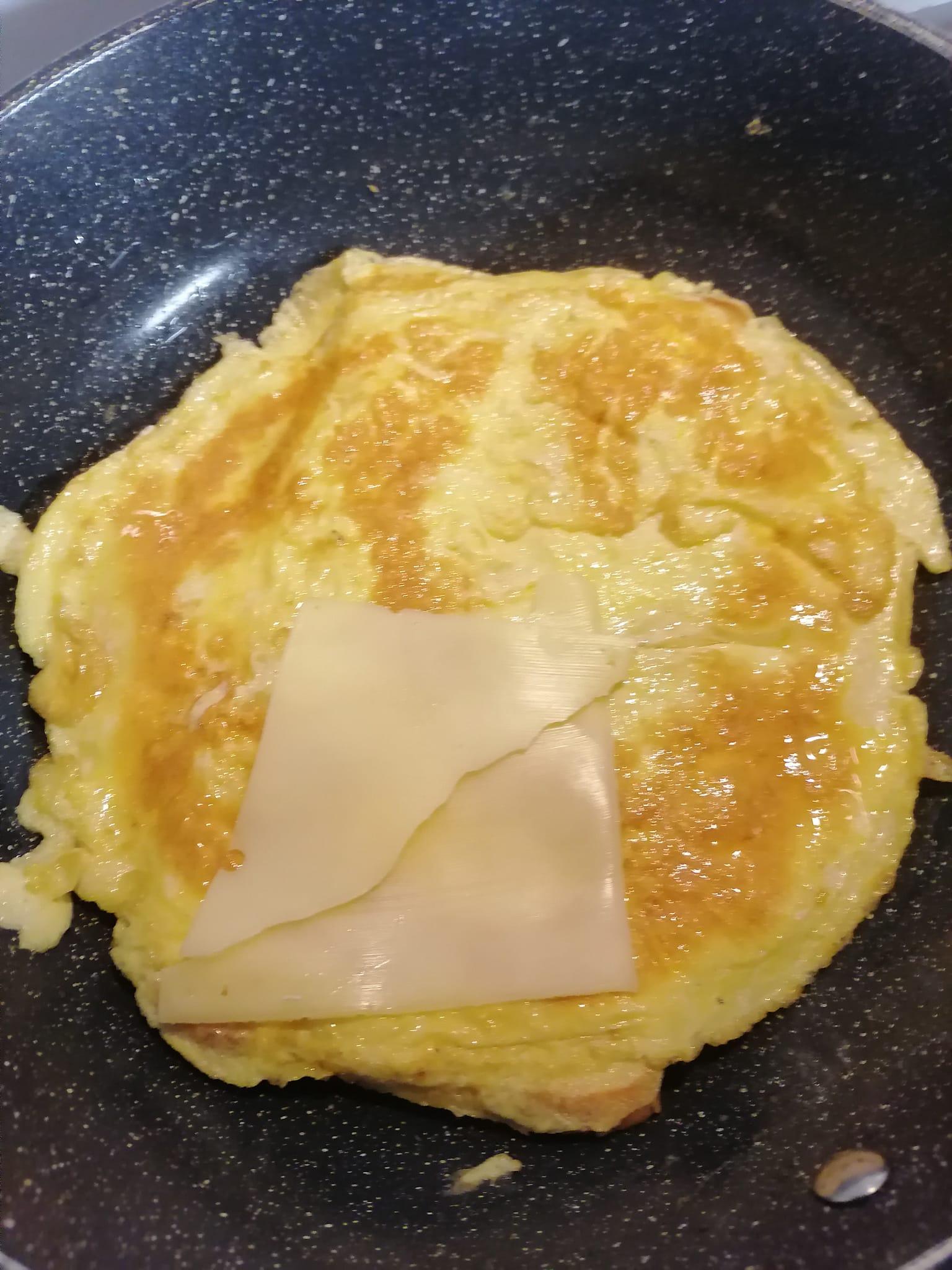 ομελέτα-τοστ-συνταγή-