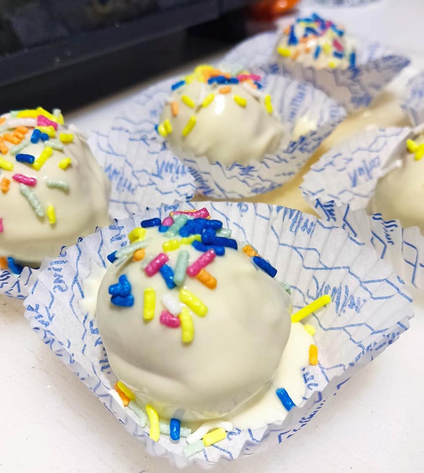 Cake-pops-Kiss-συνταγή- Cake-pops-Kiss-συνταγή-