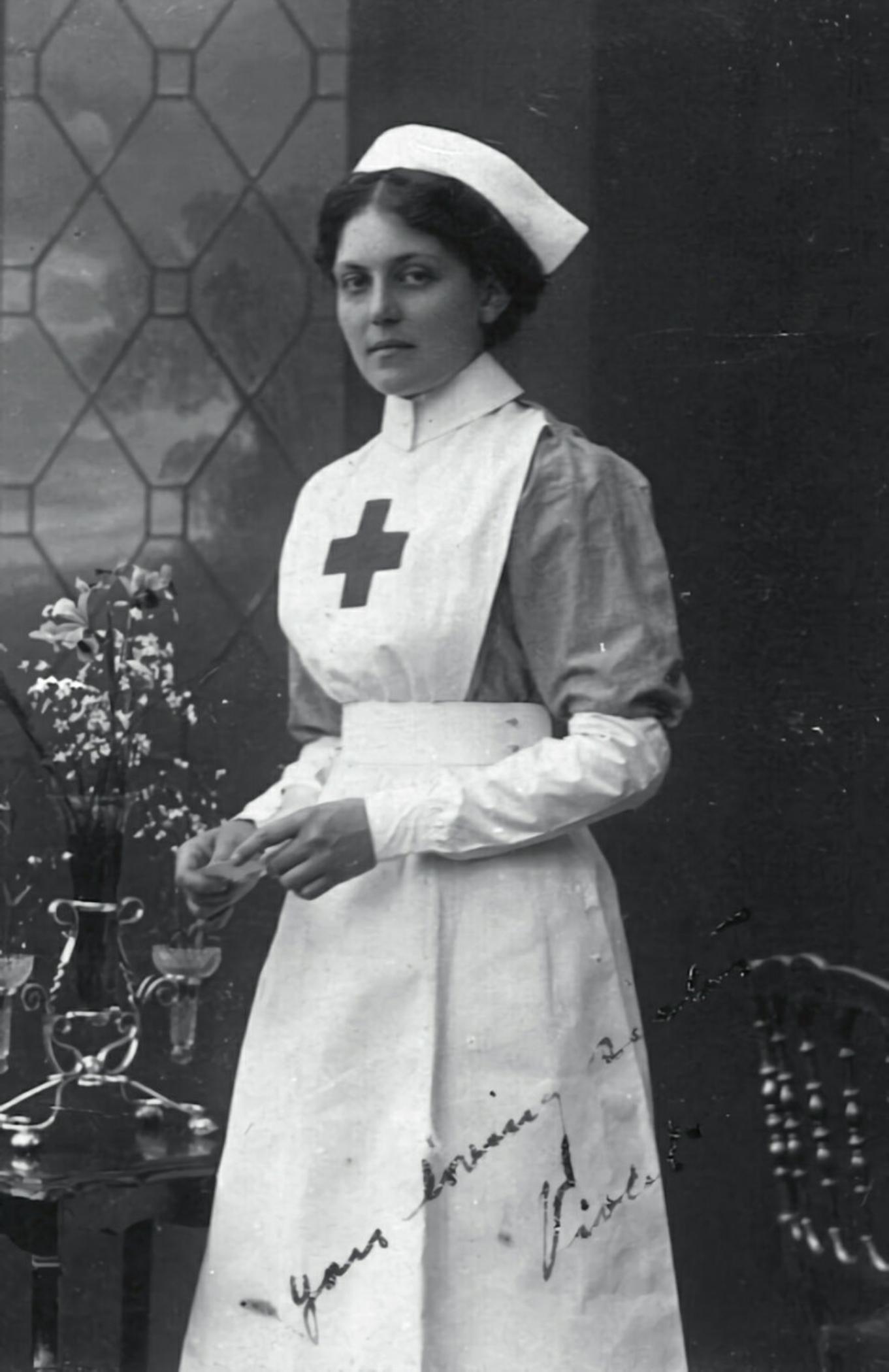 “Μις Αβύθιστη”. Η γυναίκα που επέζησε από τα τρία μεγαλύτερα ναυάγια του 20ου αιώνα