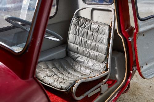 Σας βρήκαμε την λύση : Peel P50: Συναρμολογήστε μόνοι σας το μικρότερο αυτοκίνητο στον κόσμο