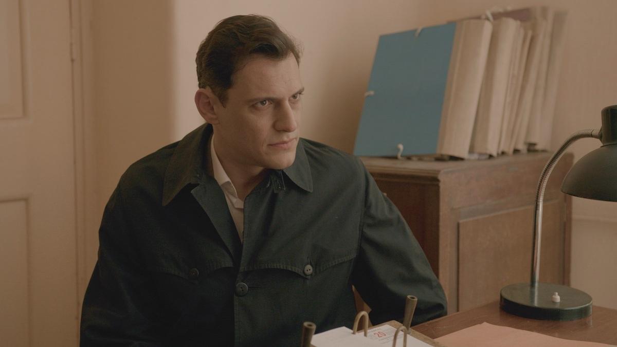 Έρωτας Φυγάς επόμενα επεισόδια: 107 , 108 , 109 , 110 , 111 , 112 , 113 , 114