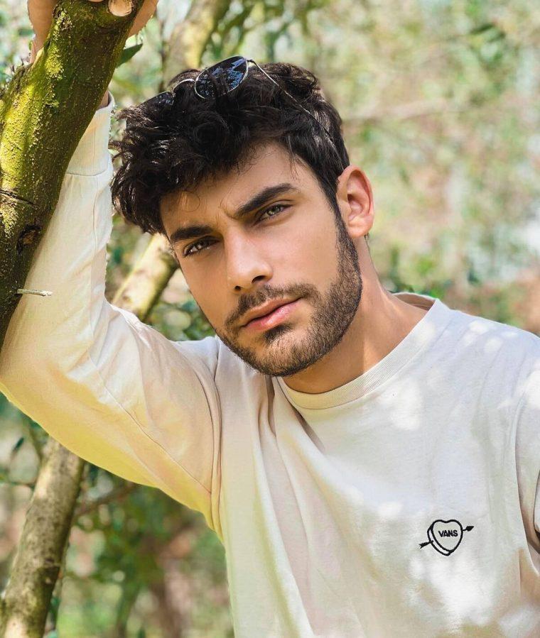 Η Γη της Ελιάς-Ραφαήλ Καρυωτάκης- Η Γη της Ελιάς-Ραφαήλ Καρυωτάκης-