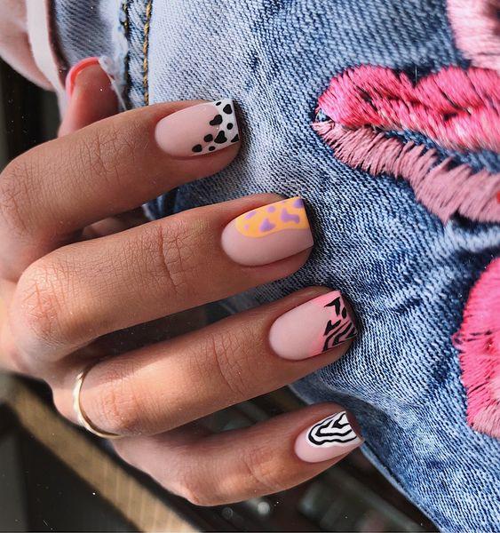 καρδούλες-και-animal print-σχέδια-στα-νύχια-ιδέες-