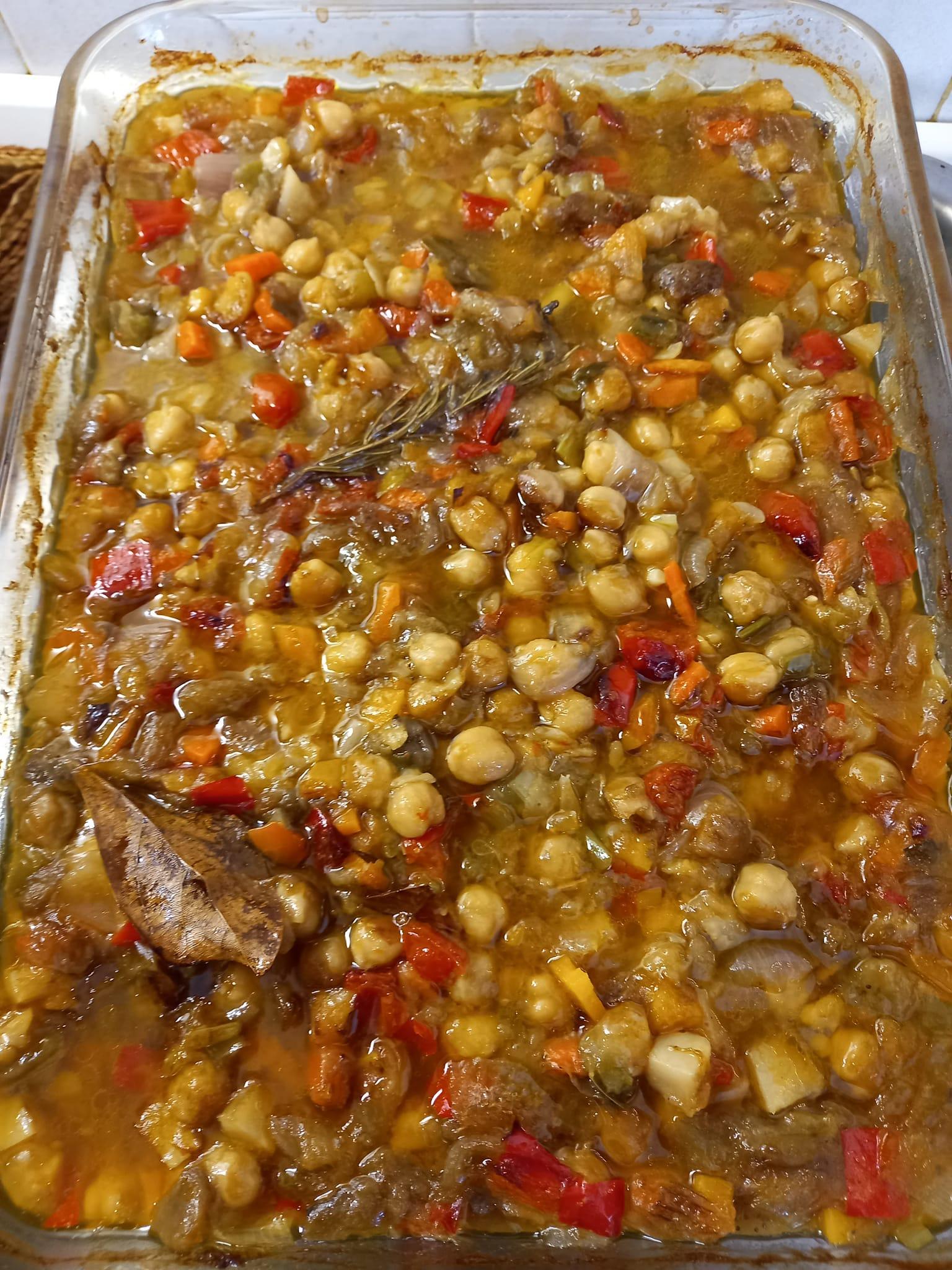 ρεβίθια-με-λαχανικά-για-την-Σαρακοστή-συνταγή-