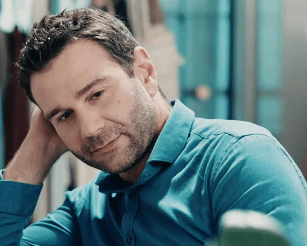 Η Γη της Ελιάς-Μάνος-