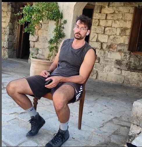 Μαύρο Ρόδο-Βίκος-