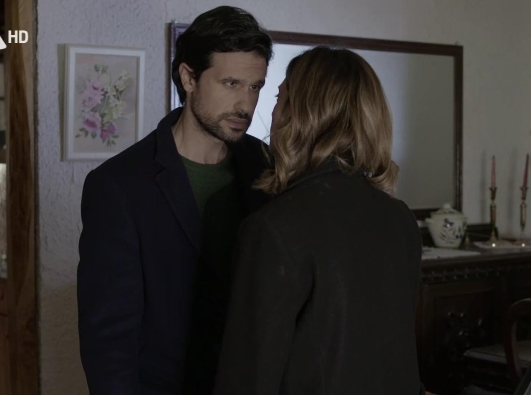 Σασμός: Μαθιός σε Καλλιόπη “Άφησε τους πια δεν το βλέπεις ότι αγαπιούνται”