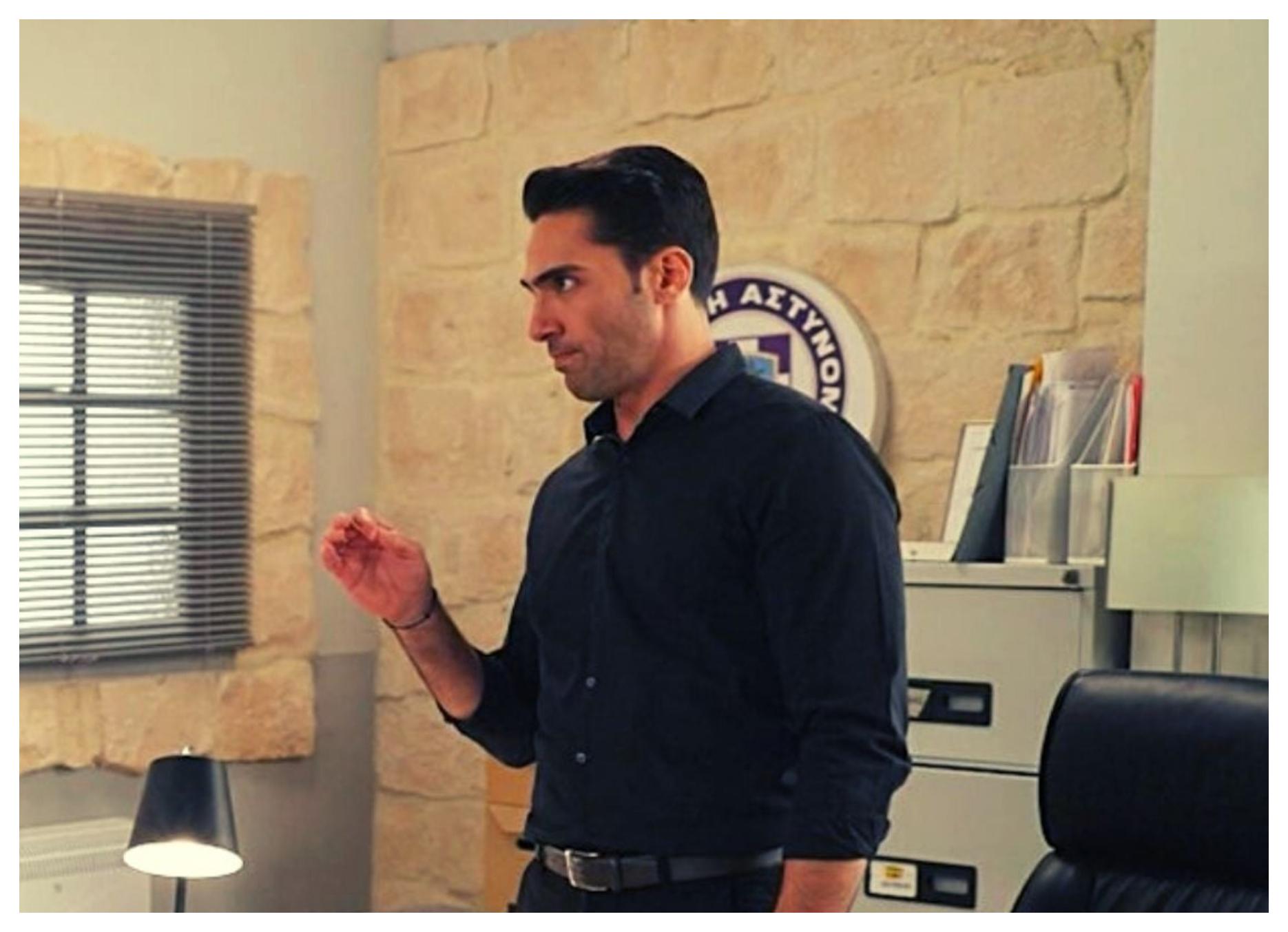 Η Γη Της Ελιάς: Η Μυρτάλη έξαλλη πάει να βρει την Αθήνα