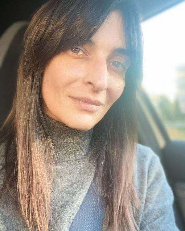 Η Γη της Ελιάς-Ιουλία-