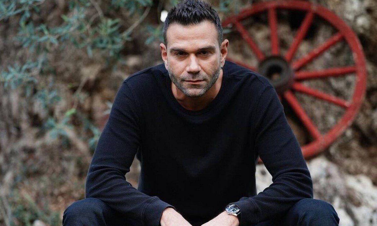 Η Γη της Ελιάς-Μάνος-