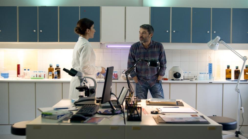 Παγιδευμένοι: Τα μυστικά αποκαλύπτονται