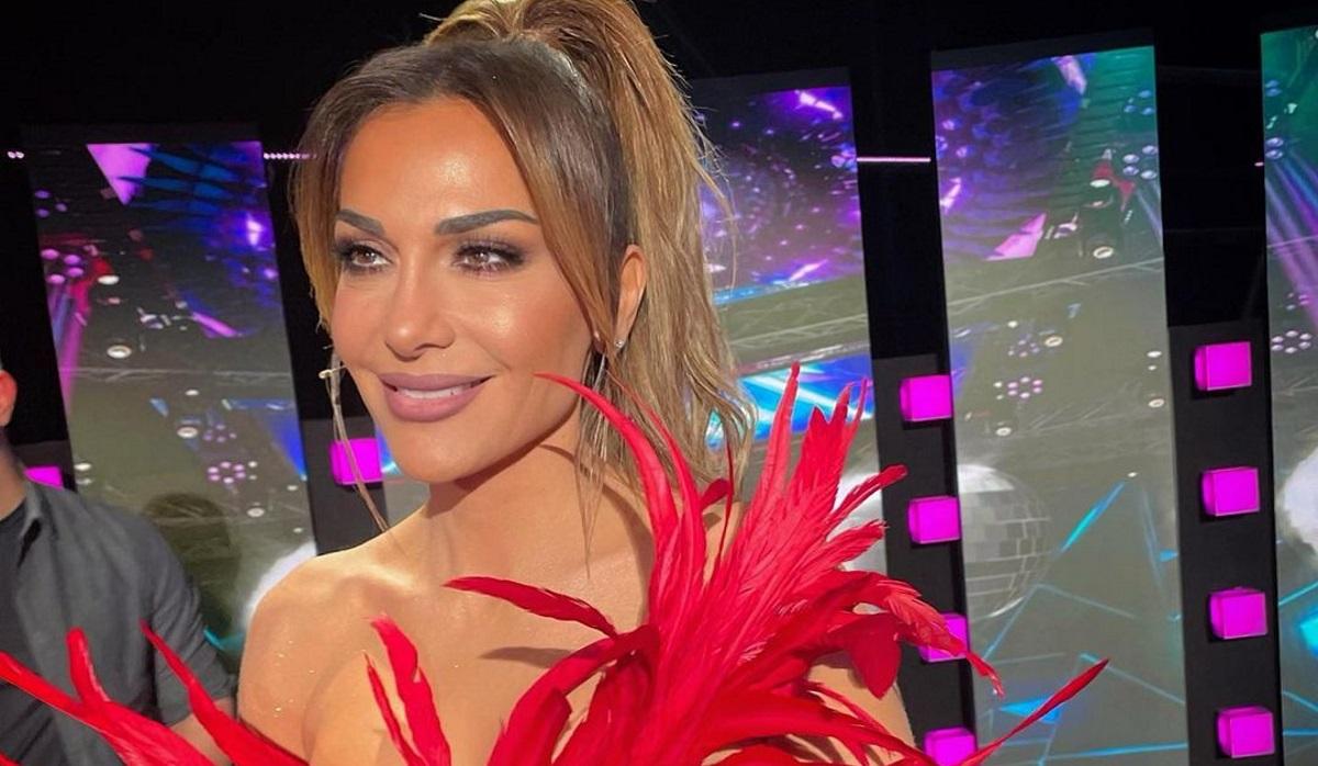 Δέσποινα Βανδή :  Την πήρα από 4ο όνομα, την έκανα πρωταγωνίστρια και τώρα δε μου μιλάει. Μια ζωή τσίριζε”