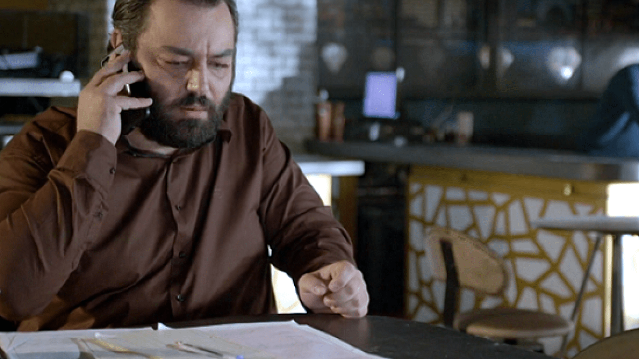 Γλυκάνισος επόμενα επεισόδια: 51 , 52