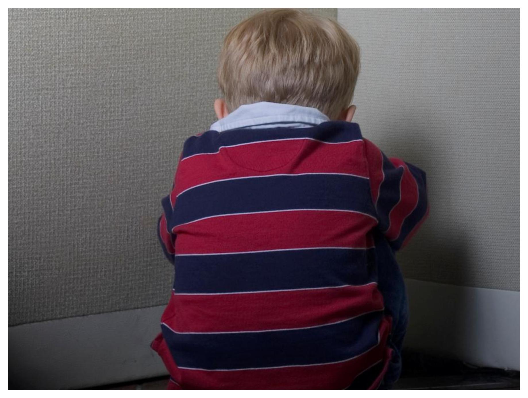 Πατέρας κλείδωσε το 7χρονο παιδί του στο σπίτι και έφυγε