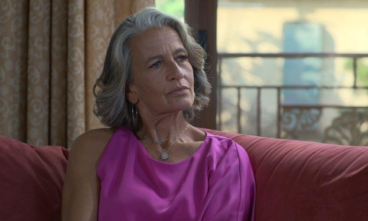 Μαύρο Ρόδο-Κύρα- Μαύρο Ρόδο-Κύρα-