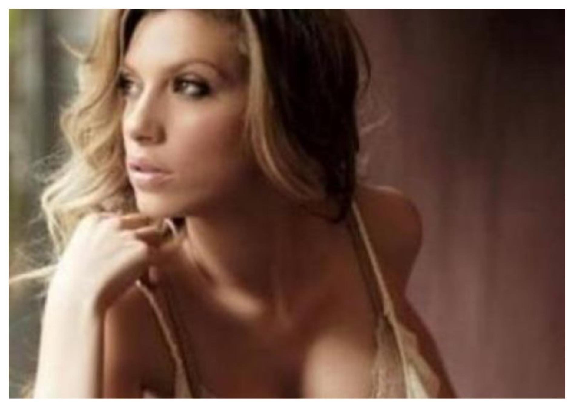 Σύλβια Δεληκούρα: «Μου έγραφαν “Δεν έπρεπε ο Θεός να σου δώσει παιδί”»