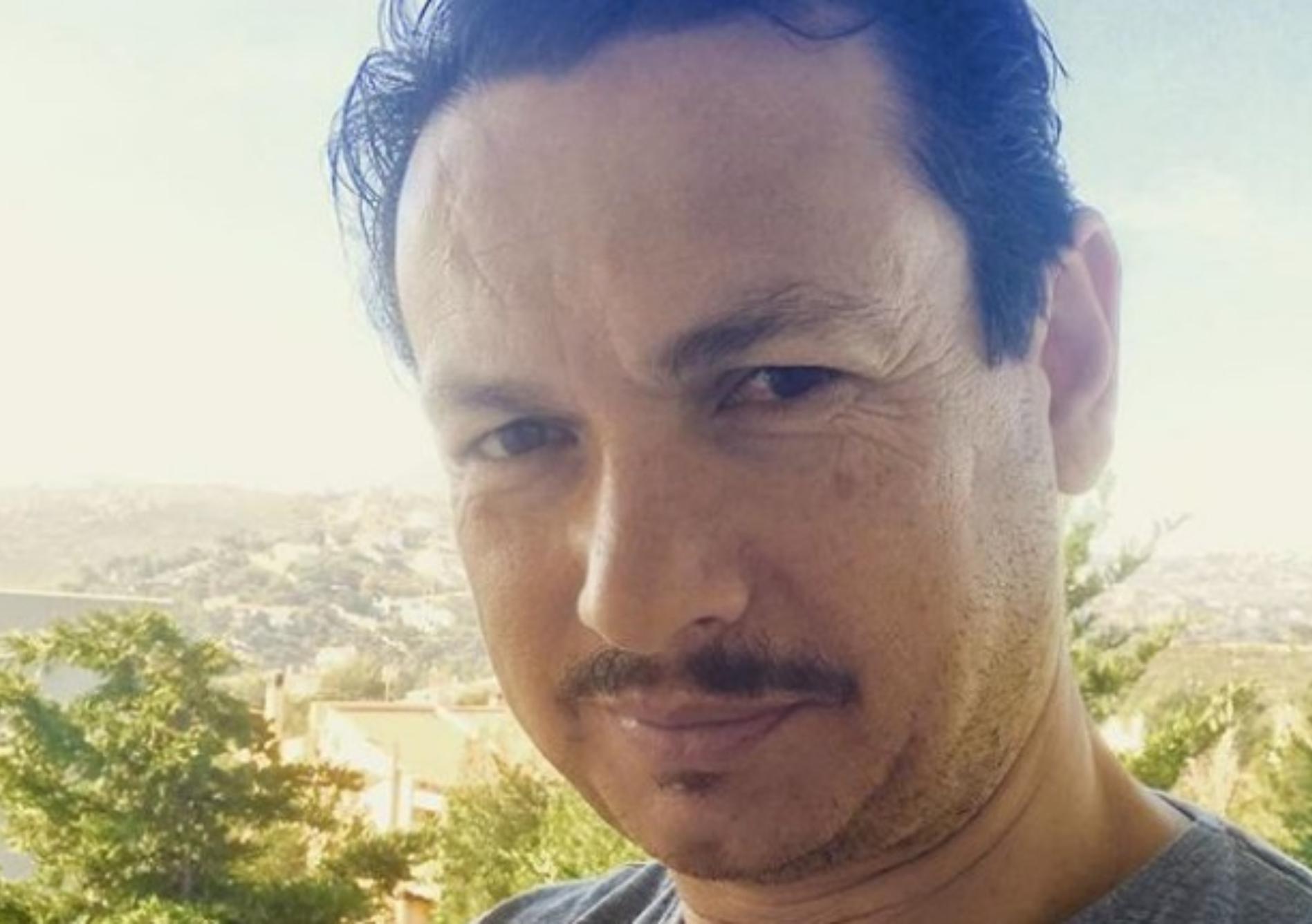Σταύρος Νικολαΐδης: Σοβαρό τροχαίο για τον γνωστό ηθοποιό 2 Σταύρος Νικολαΐδης: Σοβαρό τροχαίο για τον γνωστό ηθοποιό – Παλιοσίδερα το αυτοκίνητό του