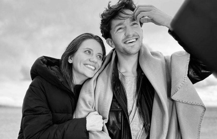 Μαύρο Ρόδο-Πέτρος-Ελισάβετ- Μαύρο Ρόδο-Πέτρος-Ελισάβετ-