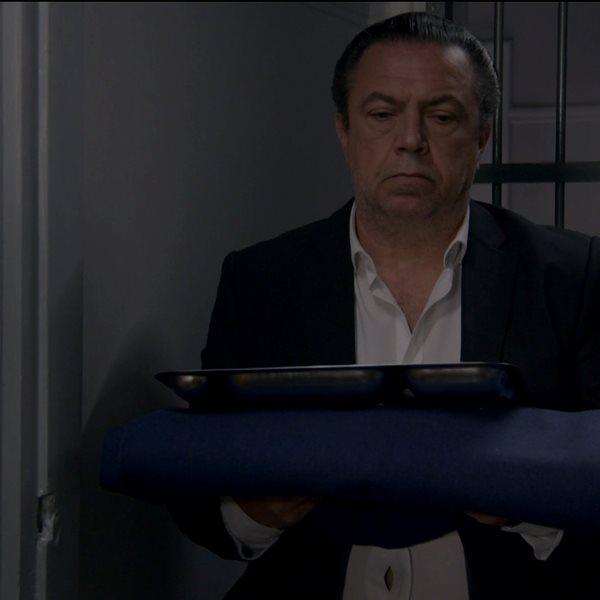 Παγιδευμένοι-Αλέκος-