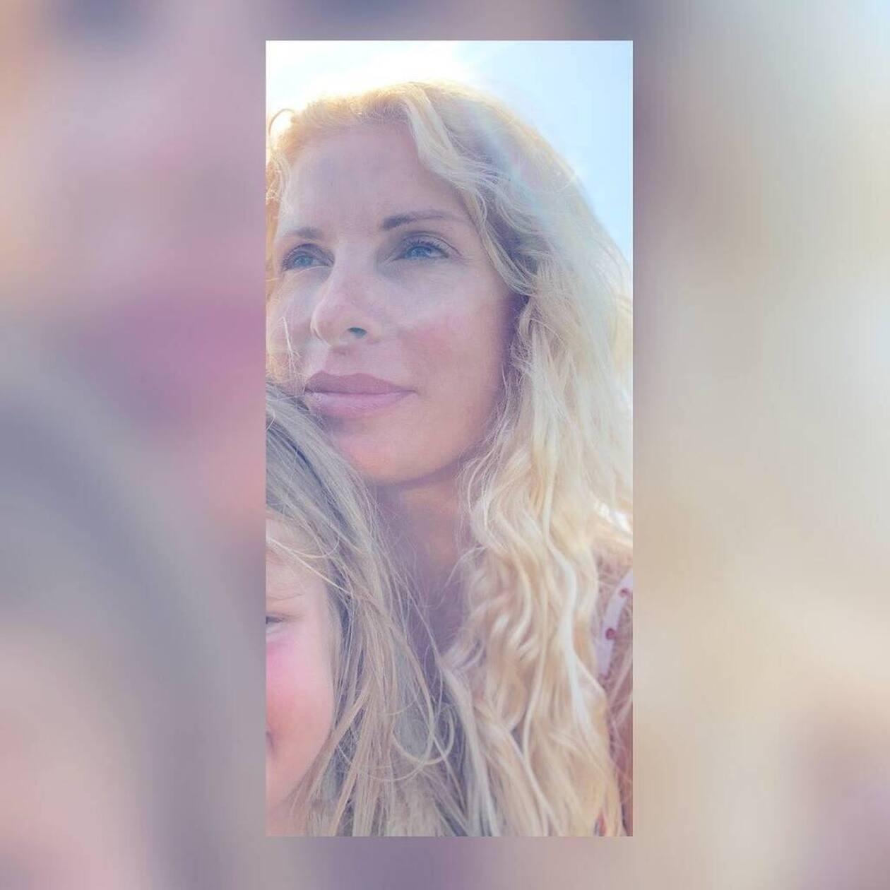 Μέρα χαράς για την Ελένη Μενεγάκη : Η Μαρίνα έχει γενέθλια  – Σπάνιες φωτογραφίες