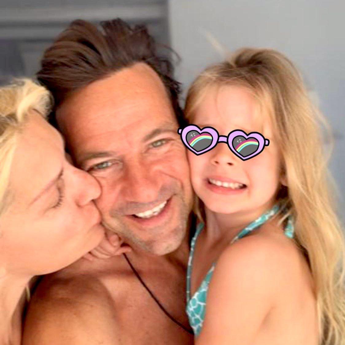 Μέρα χαράς για την Ελένη Μενεγάκη : Η Μαρίνα έχει γενέθλια  – Σπάνιες φωτογραφίες