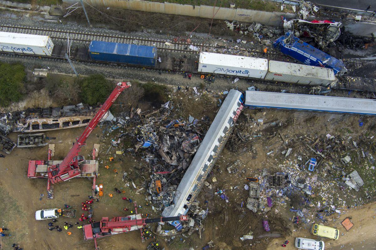 Τέμπη :“Δεν ήμουν υποχρεωμένος να είμαι στη βάρδια μέχρι τις 23.00, λέει στο απολογητικό του υπόμνημα ο σταθμάρχης Λάρισας