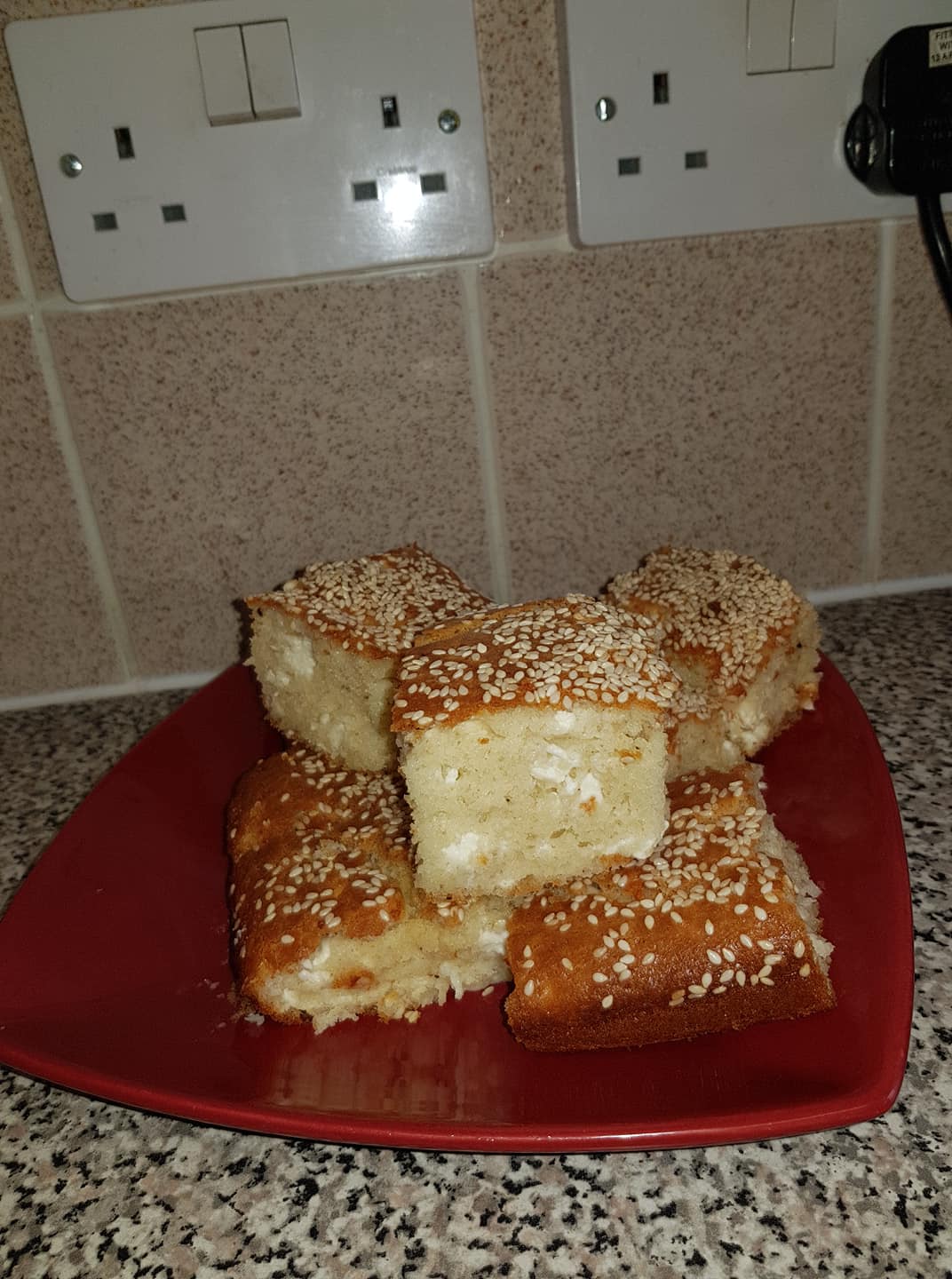 αλμυρό κέικ-με-φέτα-συνταγή- αλμυρό κέικ-με-φέτα-συνταγή-