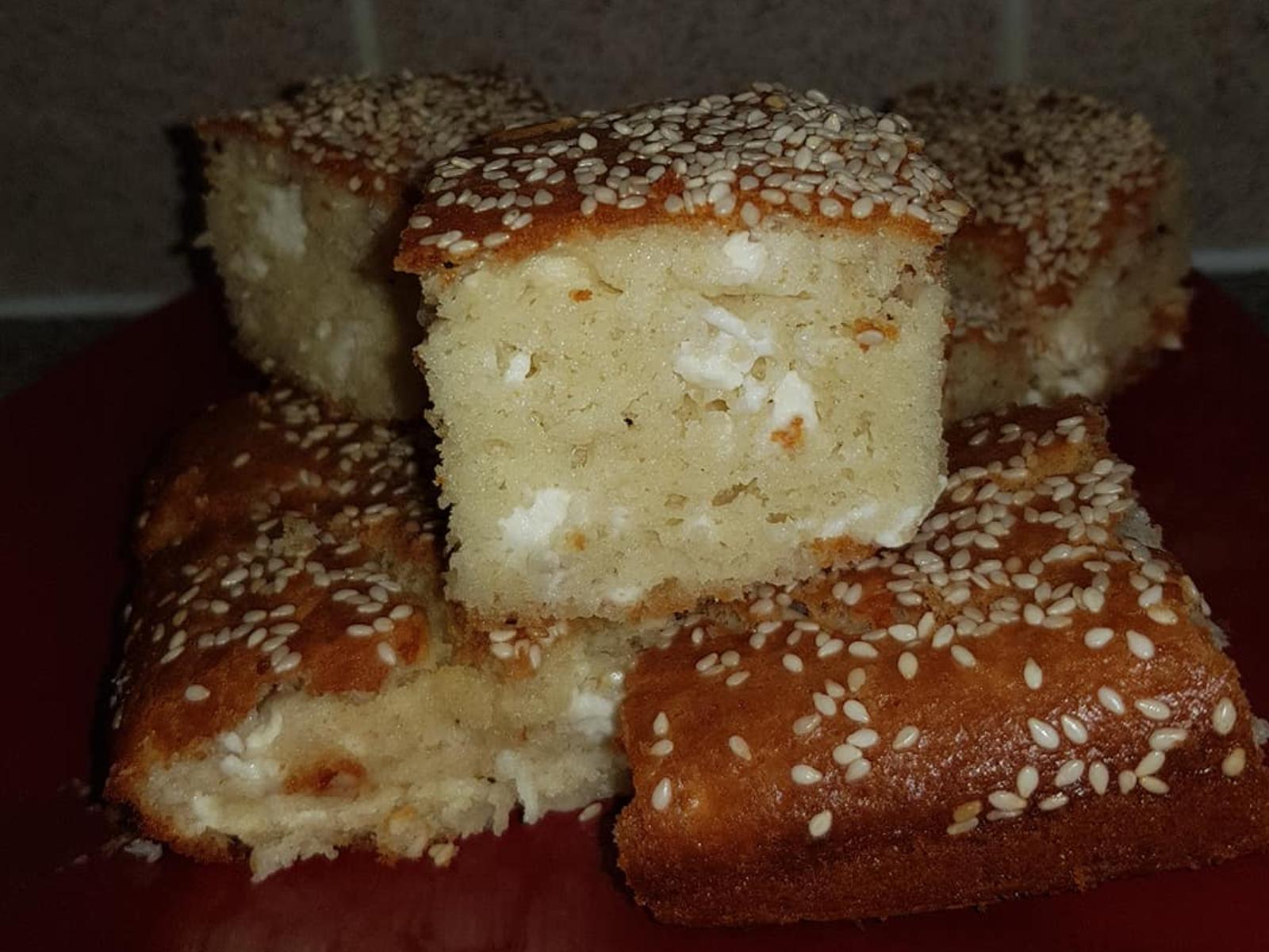 Αλμυρό κέικ φέτας στο πυρέξ