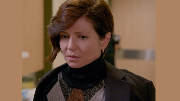 Παγιδευμένοι-Υβόννη-