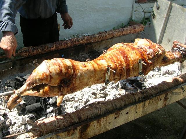 πως-να-καθαρίσουμε-την-σούβλα-για-το-Πάσχα 2023-