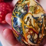 πως-να-βάψουμε-τα-Πασχαλινά αυγά-με-κλωστές-