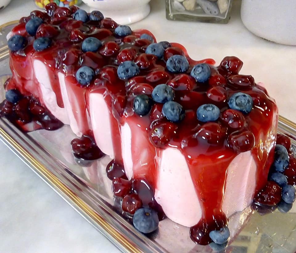 γιαουρτογλυκό-σε-φόρμα-συνταγή- γιαουρτογλυκό-σε-φόρμα-συνταγή-