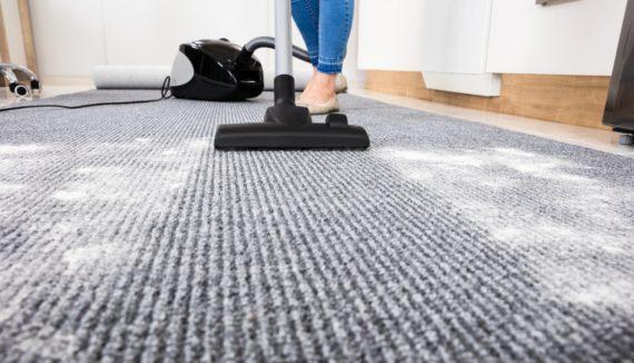 κόλπα-για-να-ξεστρώσουμε-να-καθαρίσουμε-και-να-βολέψουμε-τα-χαλιά- κόλπα-για-να-ξεστρώσουμε-να-καθαρίσουμε-και-να-βολέψουμε-τα-χαλιά-