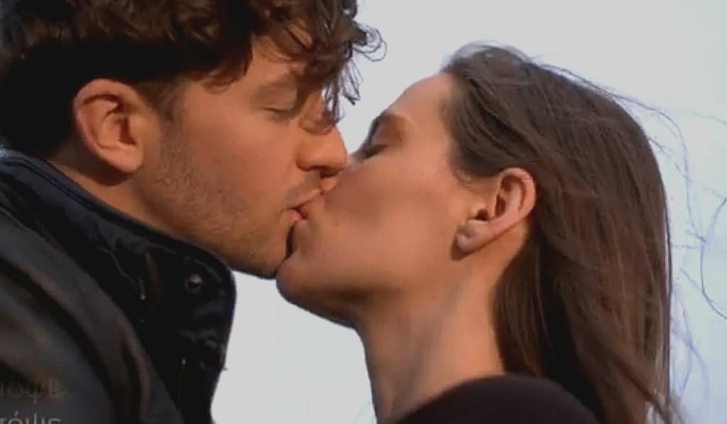 Μαύρο Ρόδο-Ελισάβετ-Πέτρος-